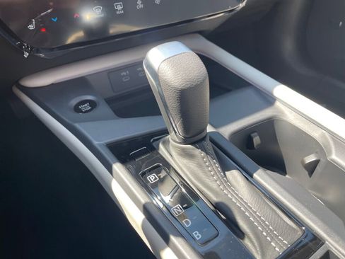 New 2026 Nissan Sentra SL w/ Floor Mat Package FWD image 15
