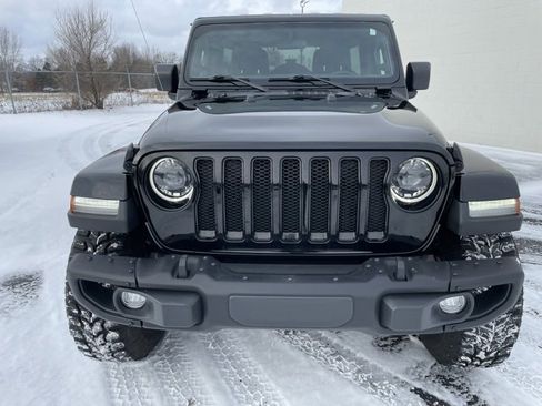 Used 2023 Jeep Wrangler Unlimited Sport image 2