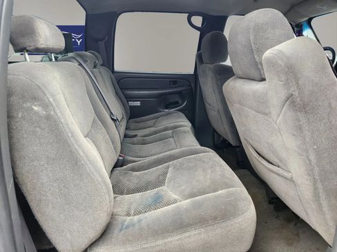 Used 2006 Chevrolet Silverado 2500 LT w/ Heavy-Duty Power Package image 26