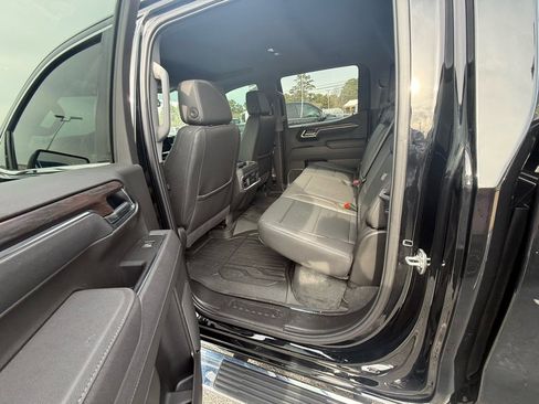Used 2025 GMC Sierra 1500 SLT w/ SLT Premium Plus Package image 14