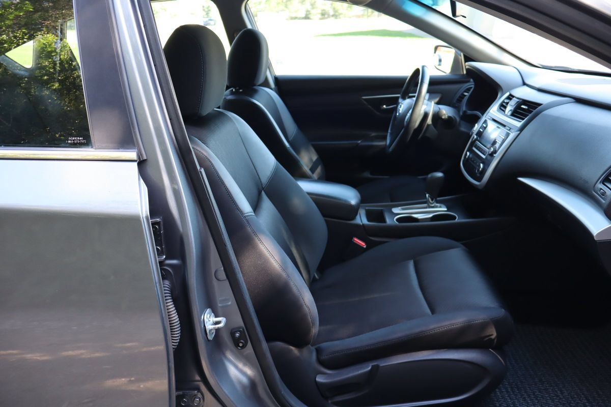 Used 2016 Nissan Altima 2.5 SR FWD image 22