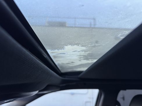 Used 2020 Jeep Grand Cherokee Limited w/ Luxury Group II image 31