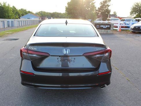 Used 2025 Honda Civic Sport image 6