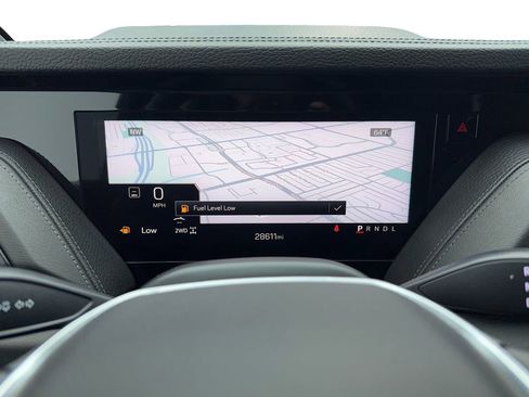 Used 2025 GMC Yukon Denali image 17