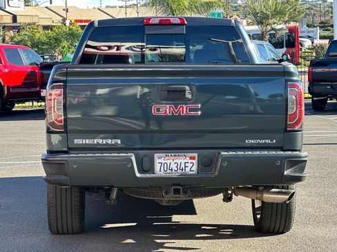 Used 2017 GMC Sierra 1500 Denali w/ Denali Ultimate Package image 4