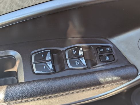 Used 2017 Hyundai Santa Fe Sport image 22