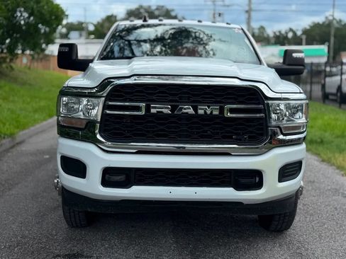 Used 2024 RAM 3500 Tradesman w/ Chrome Appearance Group AWD/4WD image 3