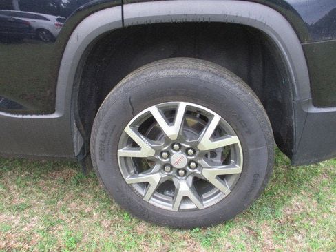 Used 2021 GMC Acadia SLE image 37