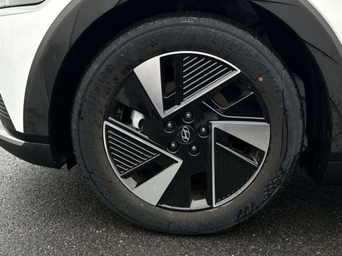 New 2025 Hyundai Ioniq 5 SEL image 12