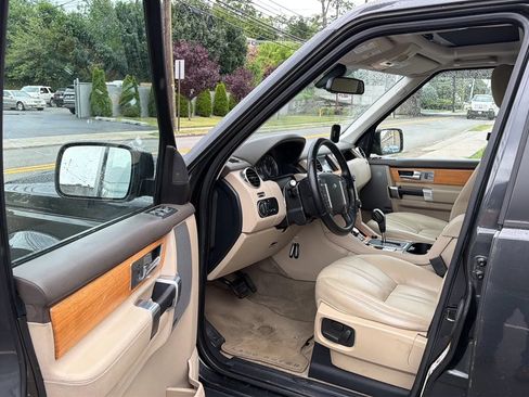 Used 2013 Land Rover LR4 HSE AWD/4WD image 23