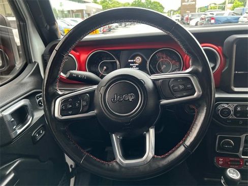 Used 2018 Jeep Wrangler Unlimited Rubicon image 12