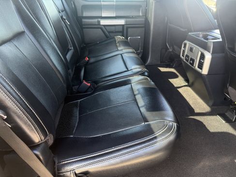 Used 2020 Ford F150 Lariat image 14