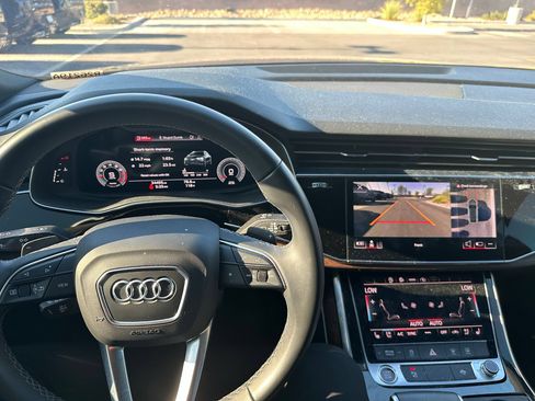 Used 2021 Audi Q8 Premium Plus w/ Premium Plus Package AWD/4WD image 18