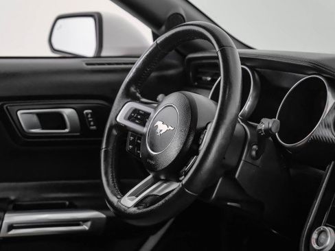 Used 2021 Ford Mustang Coupe image 10