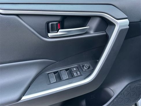 New 2025 Toyota RAV4 XLE image 19