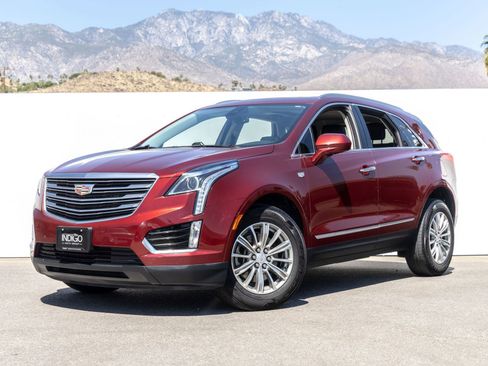 Used 2017 Cadillac XT5 Luxury w/ Driver Awareness Package FWD image 1