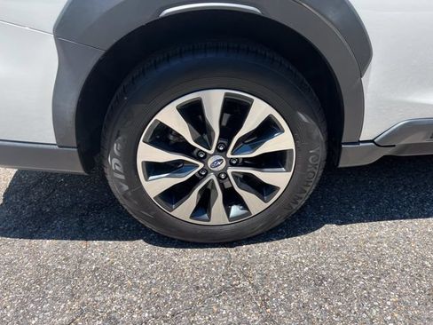 Certified 2024 Subaru Outback Limited AWD/4WD image 22