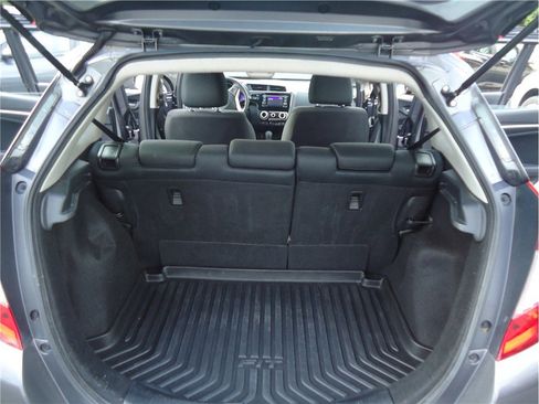 Used 2018 Honda Fit LX image 17