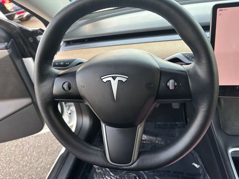 Used 2022 Tesla Model 3 Long Range image 18
