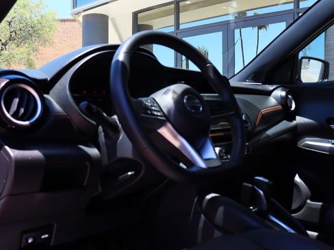 Used 2020 Nissan Kicks SR w/ SR Premium Package FWD image 40