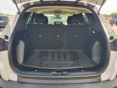 Used 2020 Ford Escape SE FWD image 28