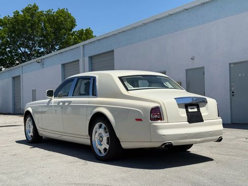 Used 2011 Rolls-Royce Phantom Sedan RWD image 8