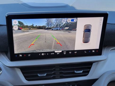 Certified 2025 Ford Explorer Active w/ Active Comfort Package image 25