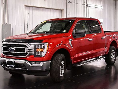 Used 2022 Ford F150 XLT w/ Equipment Group 302A High AWD/4WD image 3