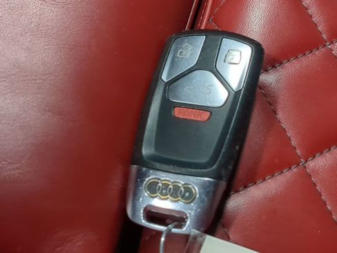 Used 2018 Audi SQ5 Premium Plus w/ Navigation Package image 50