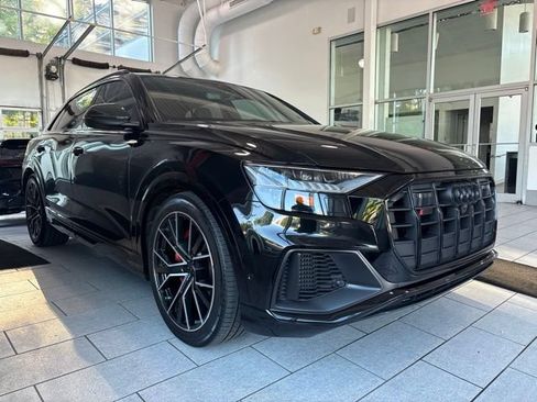 Used 2023 Audi SQ8 Prestige w/ Prestige Package AWD/4WD image 3