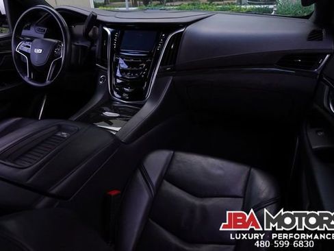 Used 2020 Cadillac Escalade ESV Platinum image 86