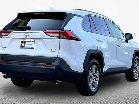Certified 2025 Toyota RAV4 XLE AWD/4WD image 13