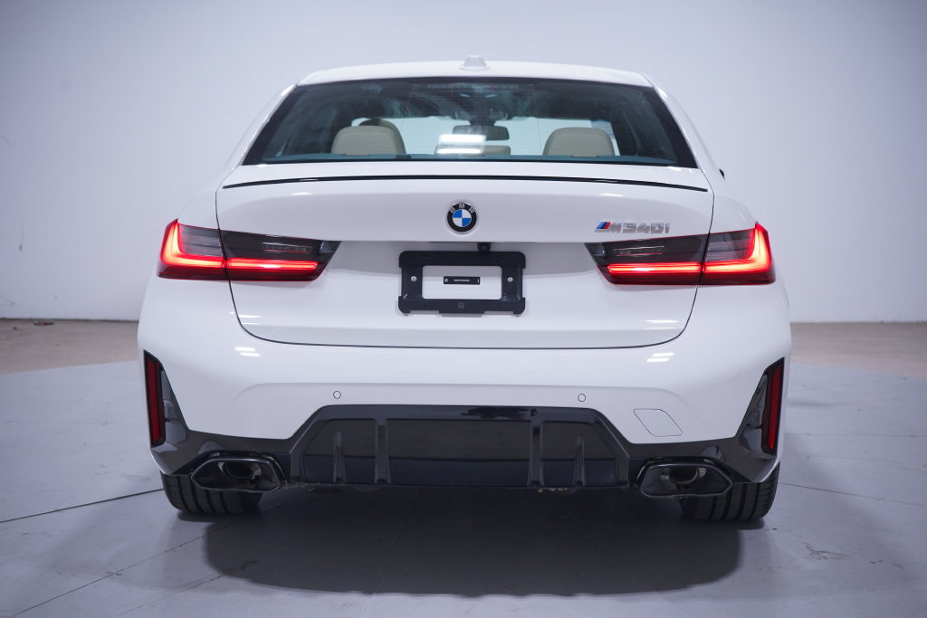 New 2026 BMW M340i w/ Shadowloine Package RWD image 5