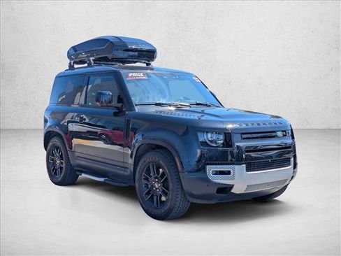Certified 2023 Land Rover Defender 90 SE AWD/4WD image 3