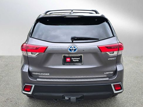 Used 2018 Toyota Highlander Limited Platinum AWD/4WD image 4