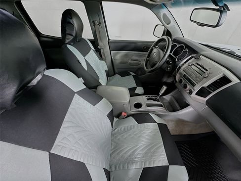 Used 2009 Toyota Tacoma DBL CAB 4WD LB AT image 24