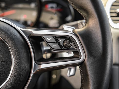 Used 2019 Porsche 718 Cayman RWD image 14