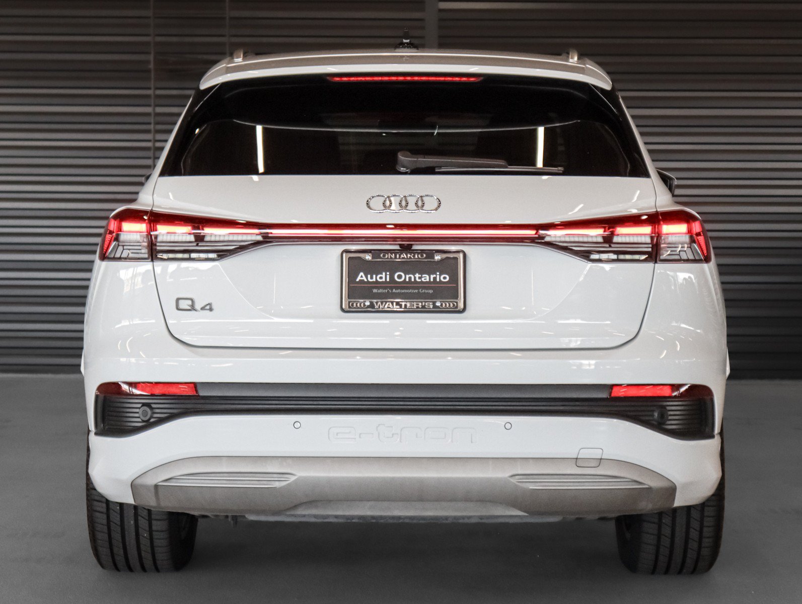 Used 2023 Audi Q4 e-tron Premium Plus w/ Premium Plus RWD image 14