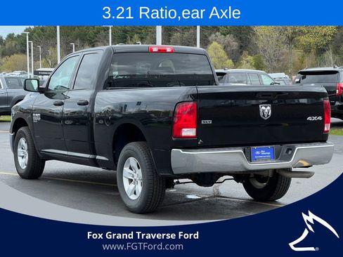Used 2024 RAM 1500 Classic SLT AWD/4WD image 34