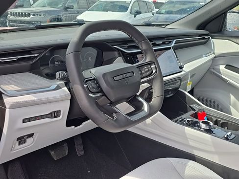 New 2026 Jeep Cherokee Laredo image 12