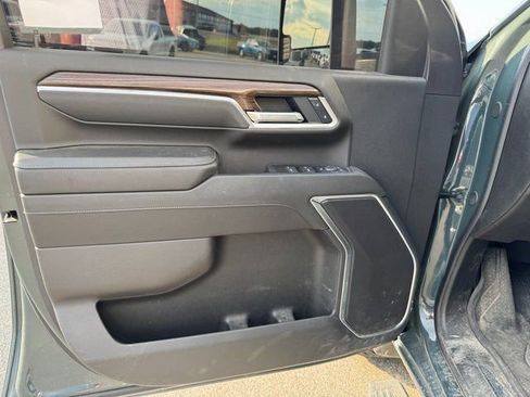 Used 2025 Chevrolet Silverado 2500 LT image 15