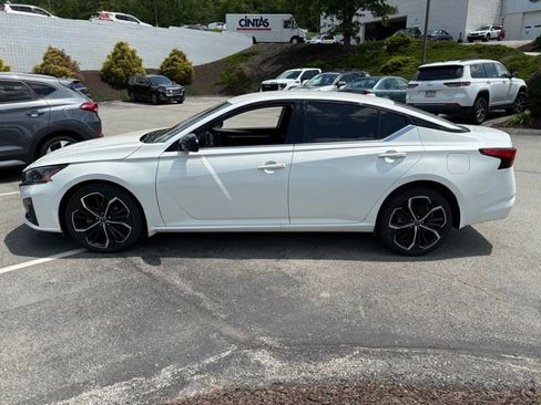 Certified 2023 Nissan Altima 2.5 SR AWD/4WD image 2