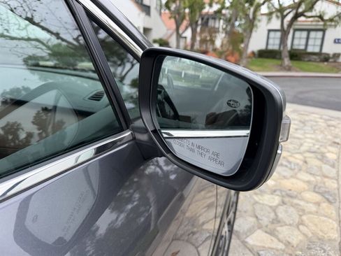 Used 2022 Subaru Outback Touring w/ Popular Package #2 image 10