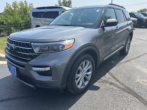 Certified 2023 Ford Explorer XLT w/ Equipment Group 202A image 8