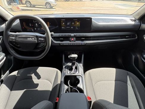 Used 2026 Kia K4 FWD image 24