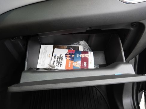 Certified 2023 Chevrolet Equinox LS image 38