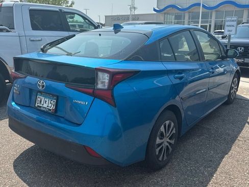 Used 2022 Toyota Prius LE AWD/4WD image 6