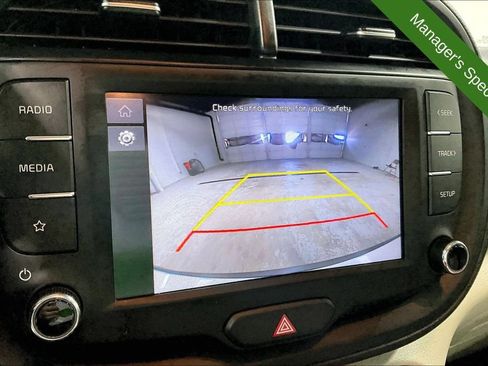 Used 2025 Kia Soul LX w/ LX Technology Package FWD image 27