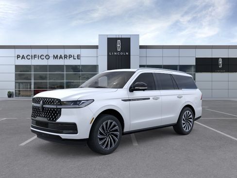 New 2026 Lincoln Navigator Black Label AWD/4WD image 1