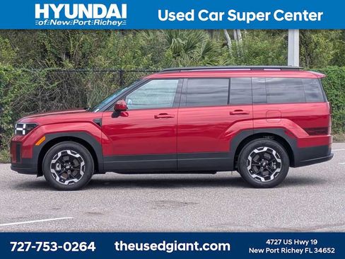 Used 2026 Hyundai Santa Fe SEL FWD image 2